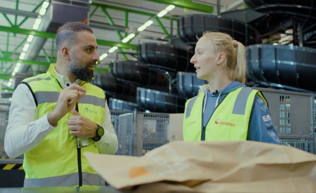 Henny Reistad i samtale på terminal